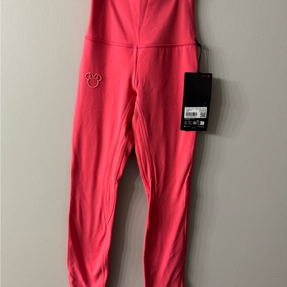 Disney X Lululemon align women’s leggings. Pink lip gloss. 25 “. Size 2 NWT